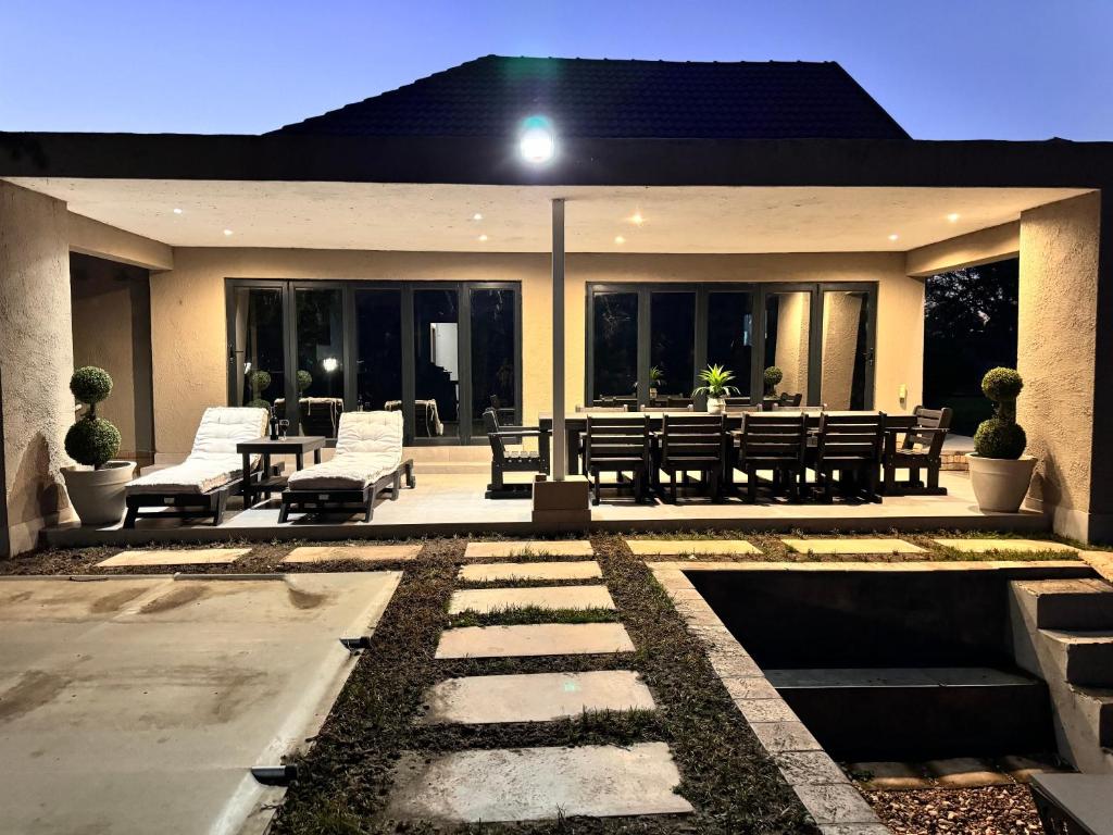 Plot 5 on the Vaal, West End