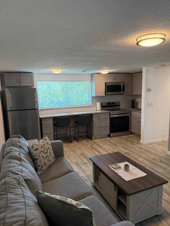 Manasota Delux Villas #4, Englewood