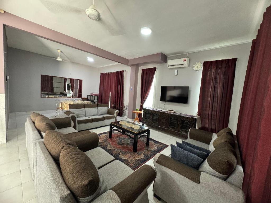 Four-Bedroom House, Homestay Melaka Executive in Malacca