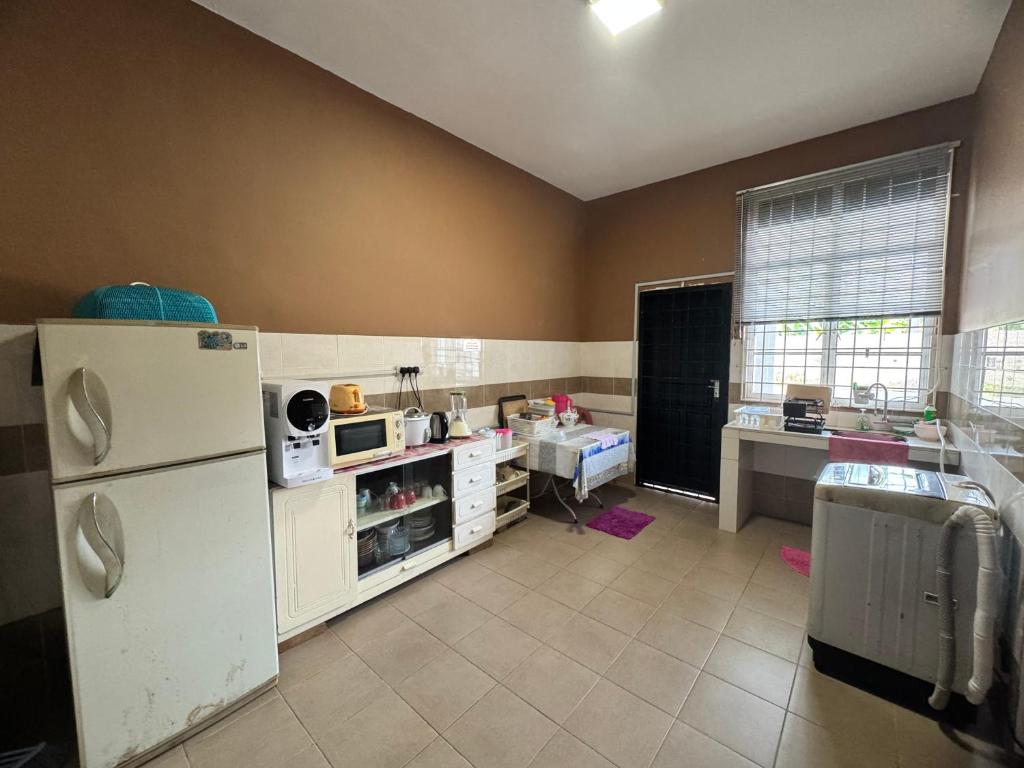 Kitchen, Homestay Melaka Executive in Malacca