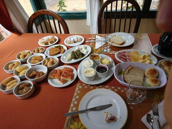 LakBima Guest House, Polonnaruwa