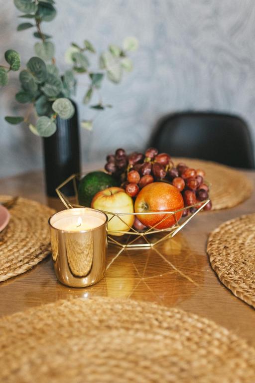 Space Нова стильна квартира біля Центру з ванною, Ternopil