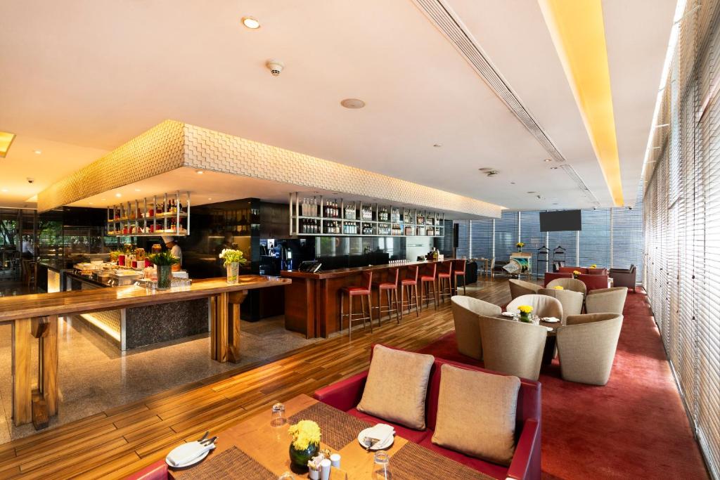 Bar/lounge