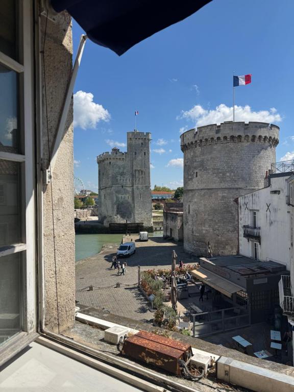 Tour de la chaine, vieux port, Grand Appartement - 2