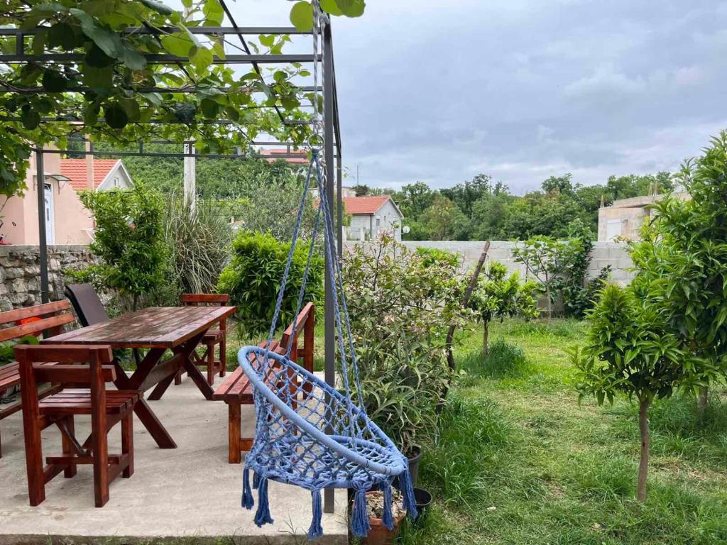 Lutovac Apartmani, Kotor