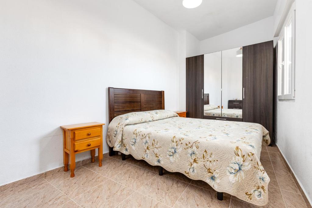 Elegant apartment in Torrevieja with shared pool - 5