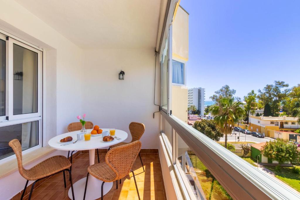 Vistamarina 408B By IVI Real Estate - 2