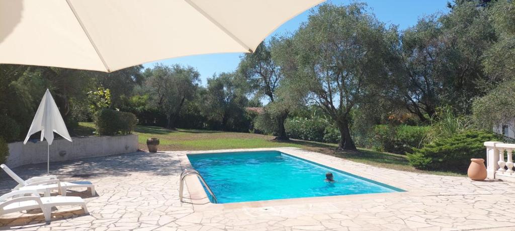 Family Villa with pool Cote d'Azur - 4