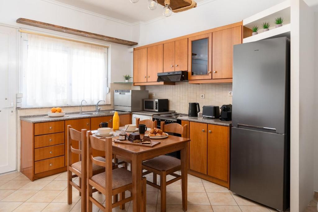 Minimal & Bright Apartment, Ialysos