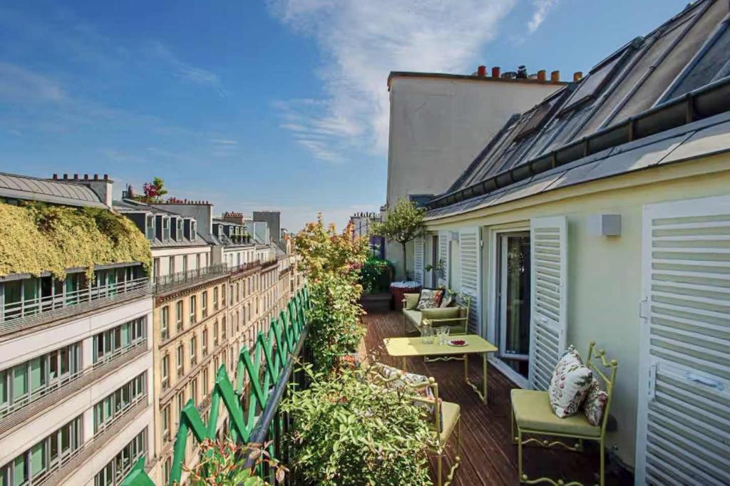 LE BEAU CHAMPS-ELYSEES - Luxury Apartment, AIR COND, LIFT, TERRACE - 3