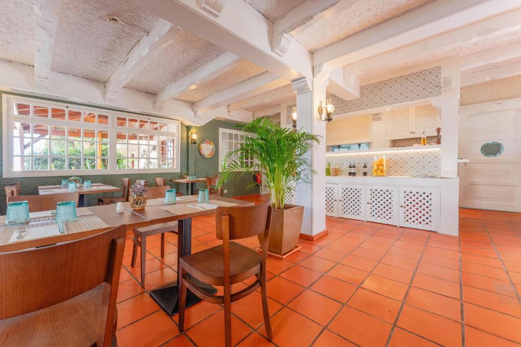 Sentido Galomar - Adults Only — Restaurant & bars in Caniço, Madeira