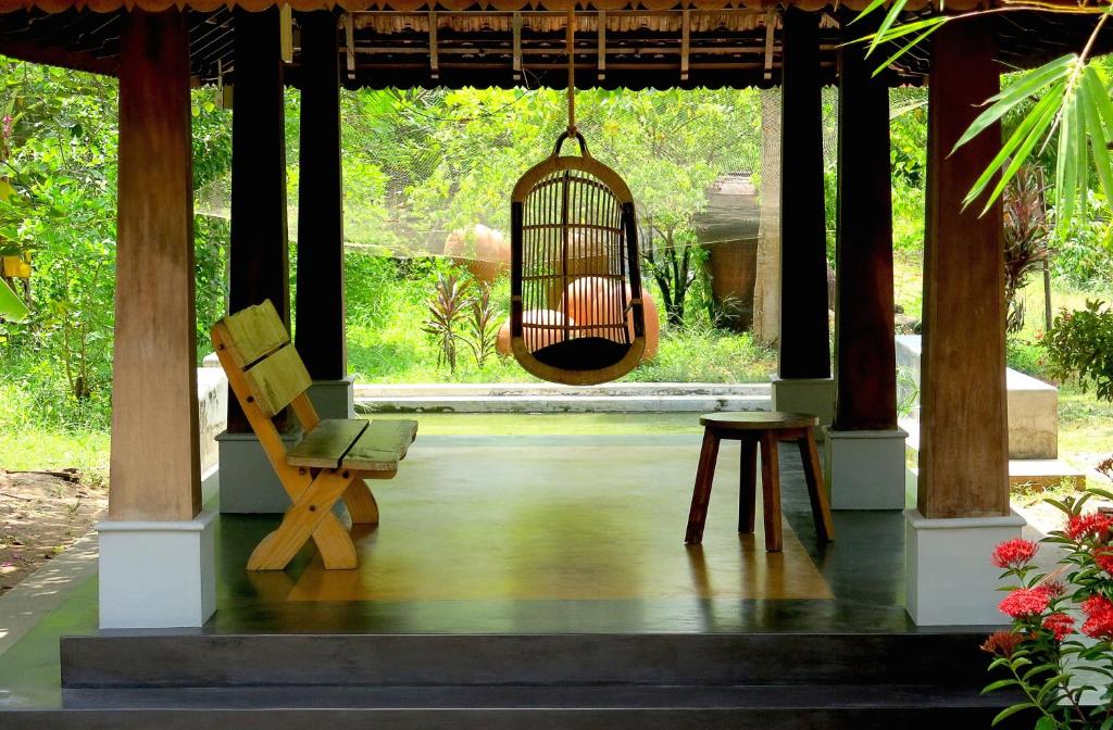 Clayfingers Art Cottage — Hotel in Thrissur