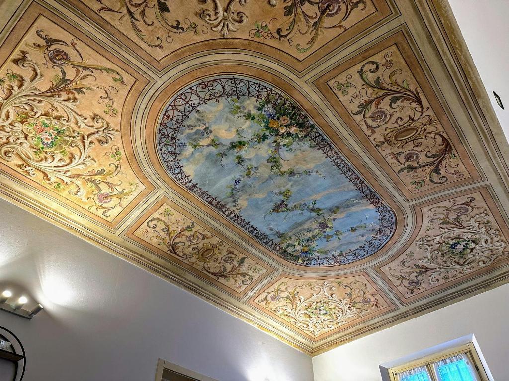 Vicino al Centro e a Parcheggi Gratuiti - Affresco Strepitoso - 3