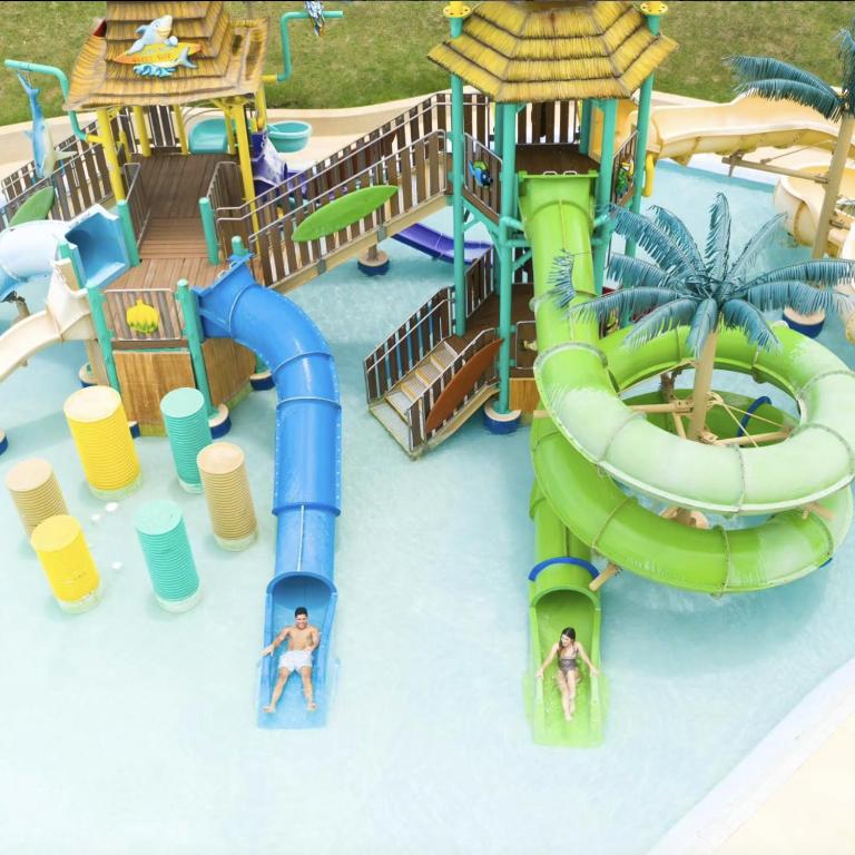 Escapada familiar playa, toboganes y diversión fuera de la ciudad, Arraiján