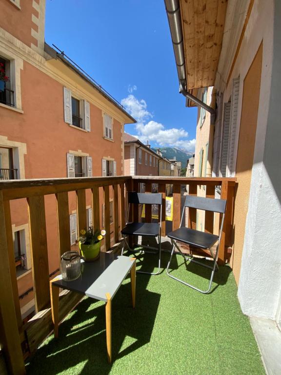 Duplex 60m2 vieux centre avec balcon - 1
