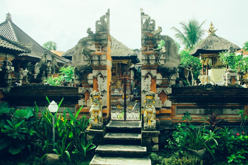 Gatra Ubud Inn photo