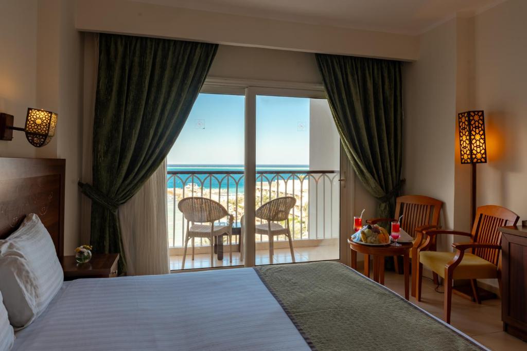 Royal Star Beach Resort - Couples and Families Only — Hurghada, Red Sea