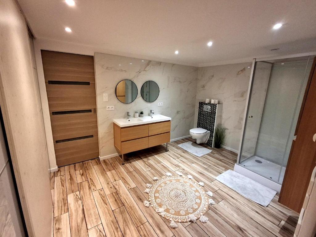 Le 421, Maison d'hôtes Jacuzzi entre amis,famille - 5