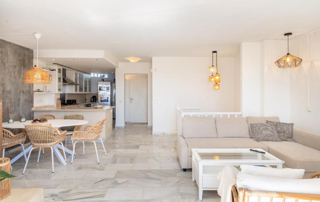 Cozy 3-bedroom townhouse in Calahonda - 4