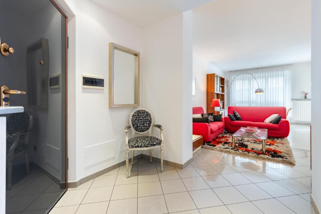 Luce Apartment with free parking - 5