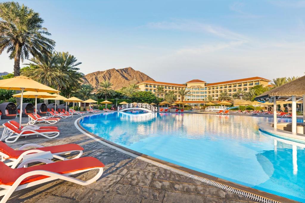 Exterior view, Fujairah Rotana Resort and Spa in Fujairah