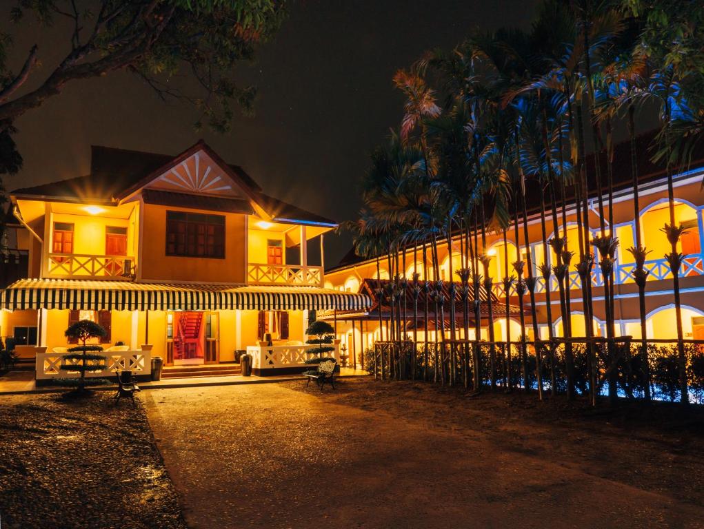 ル ジャルダン ホテル (Le Jardin Hotel)