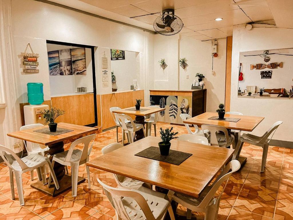 マリオズ トラベラーズ イン (Mario's Travellers Inn)