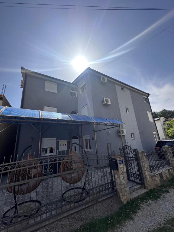 Apartmani MULIC Sutomore - 1