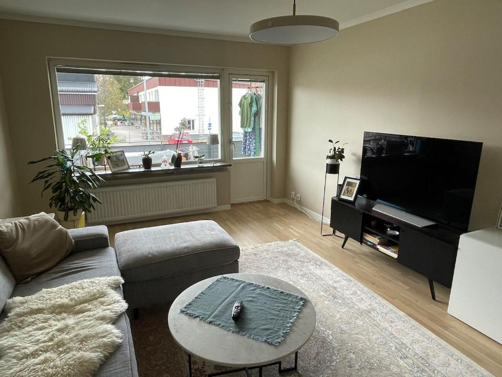 Newly renovated, spacious flat!, Uppsala