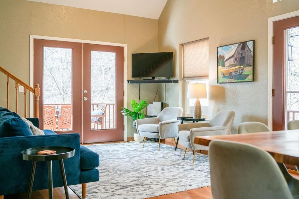 Lakeside Hideaway on Beaver Lake, Eureka Springs