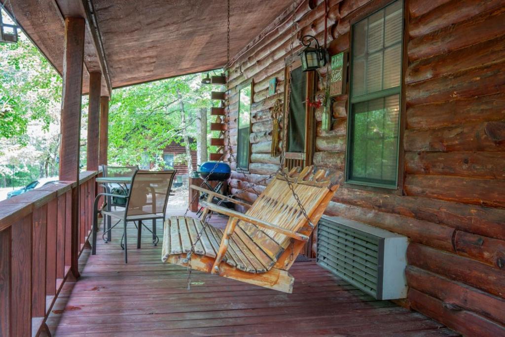 The Rest and Relxation Cabin, Eureka Springs
