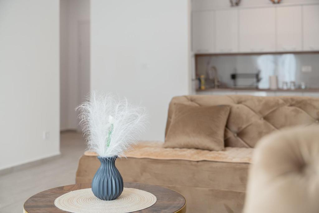 MM Apartments Brown - 5