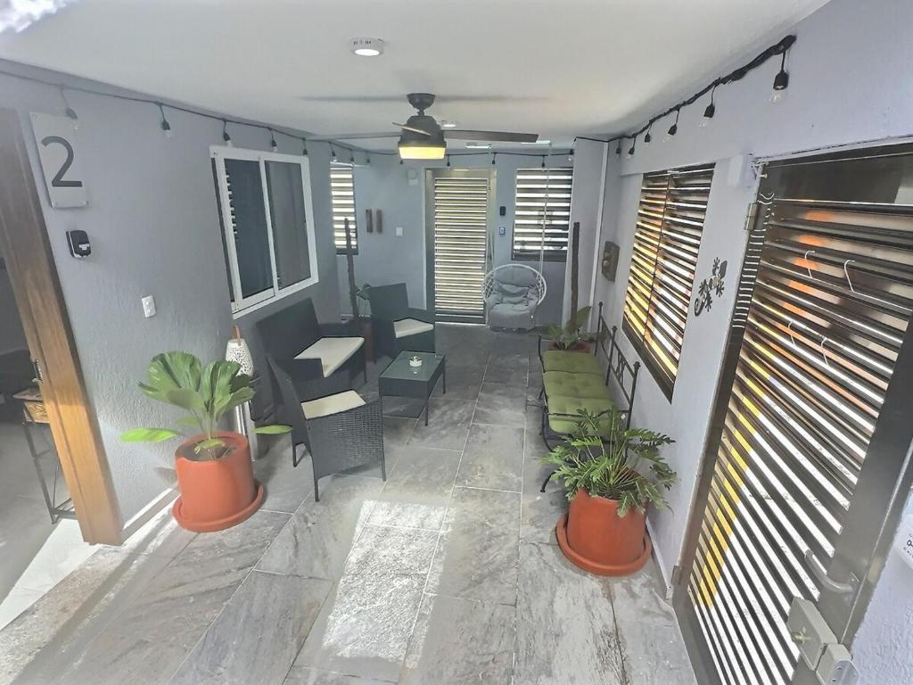 Newly renovated & furnished apartment - 2