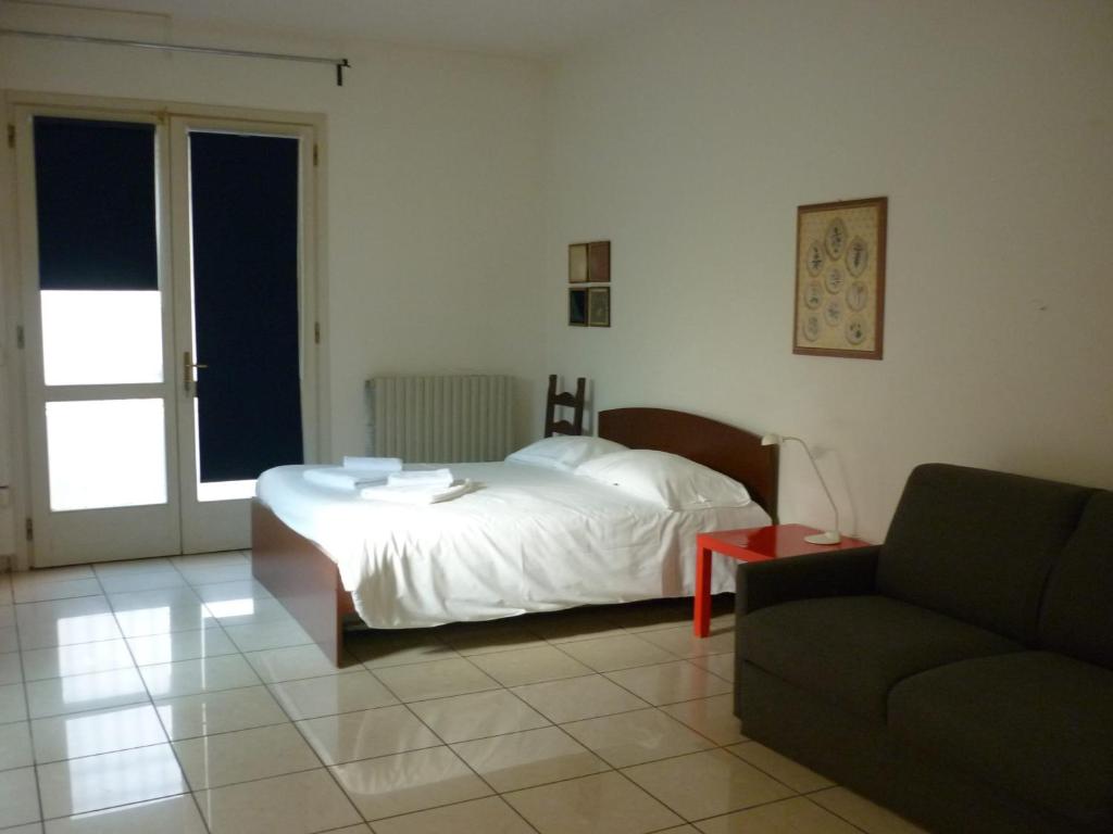 Modern Studio in Bologna with Air Conditioning 40 m² - 2