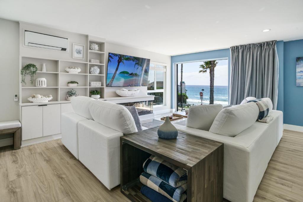Luxury New Build with Stunning Ocean Views and Spa, Oceanside