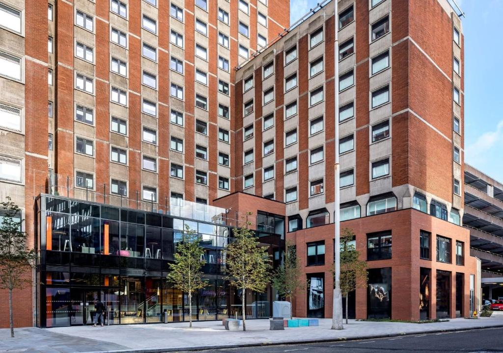 For Students Only Tower in Bristol, Bristol