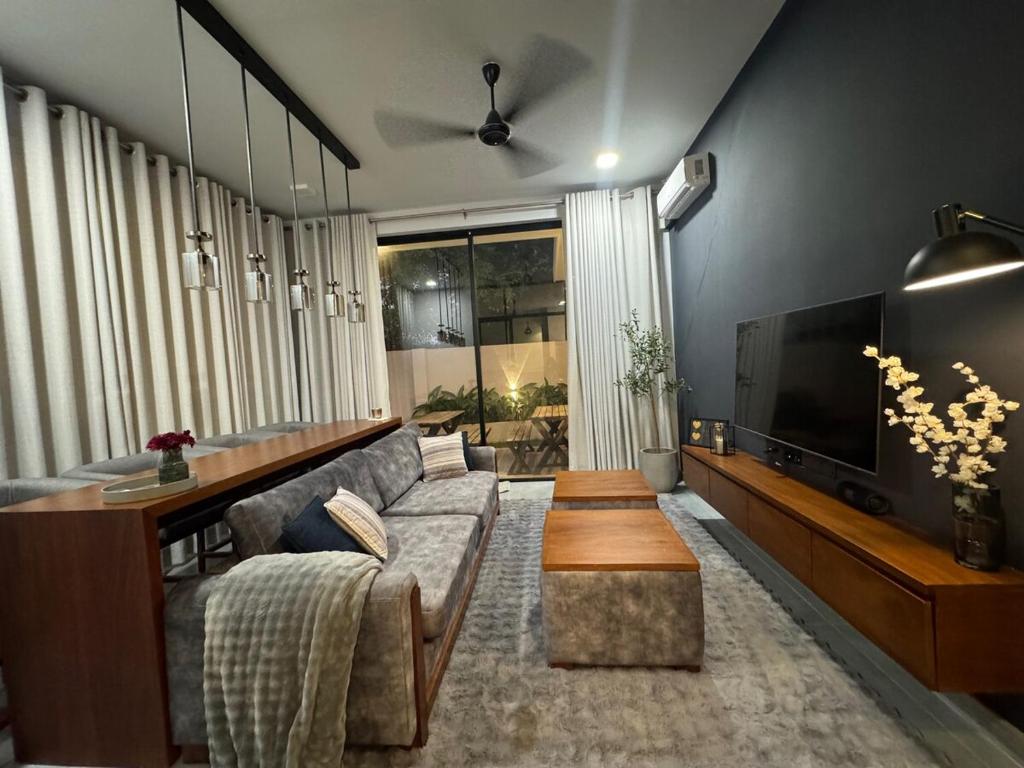 Transit Designer Home in Negombo, Negombo