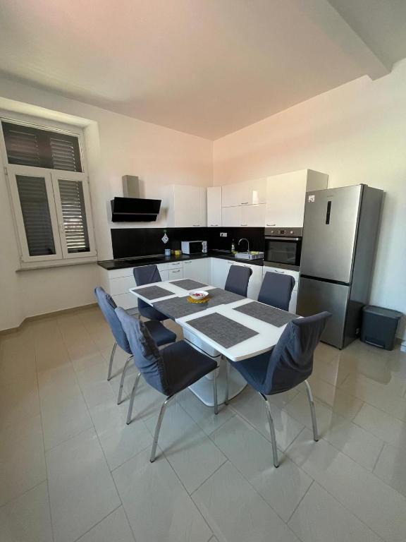 Barbabianca Apartment, Koper