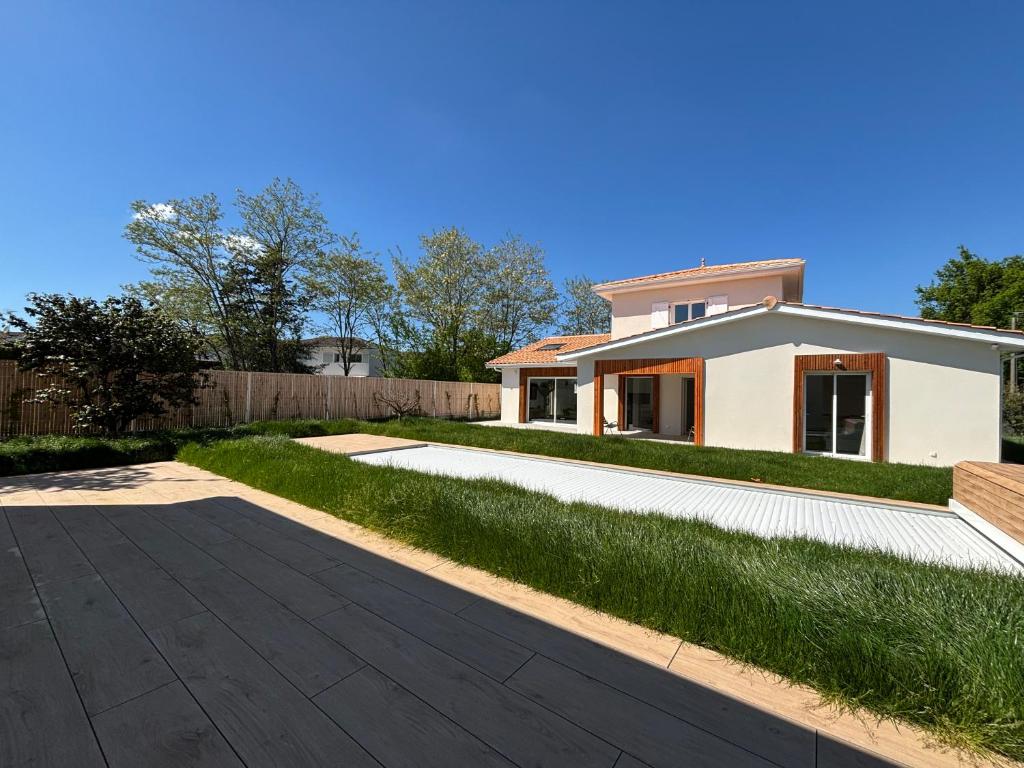 Villa Karasse - 4