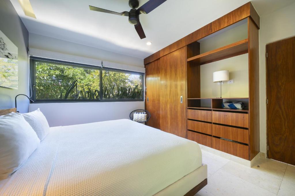 2 BR Condo with Rooftop Pool - Terrazas Condos - 4