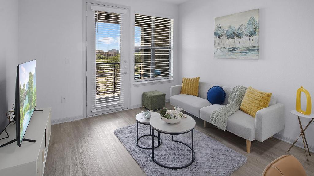 Charming 1BD Haven I Frisco I Pool, Gym, Work Space, Frisco