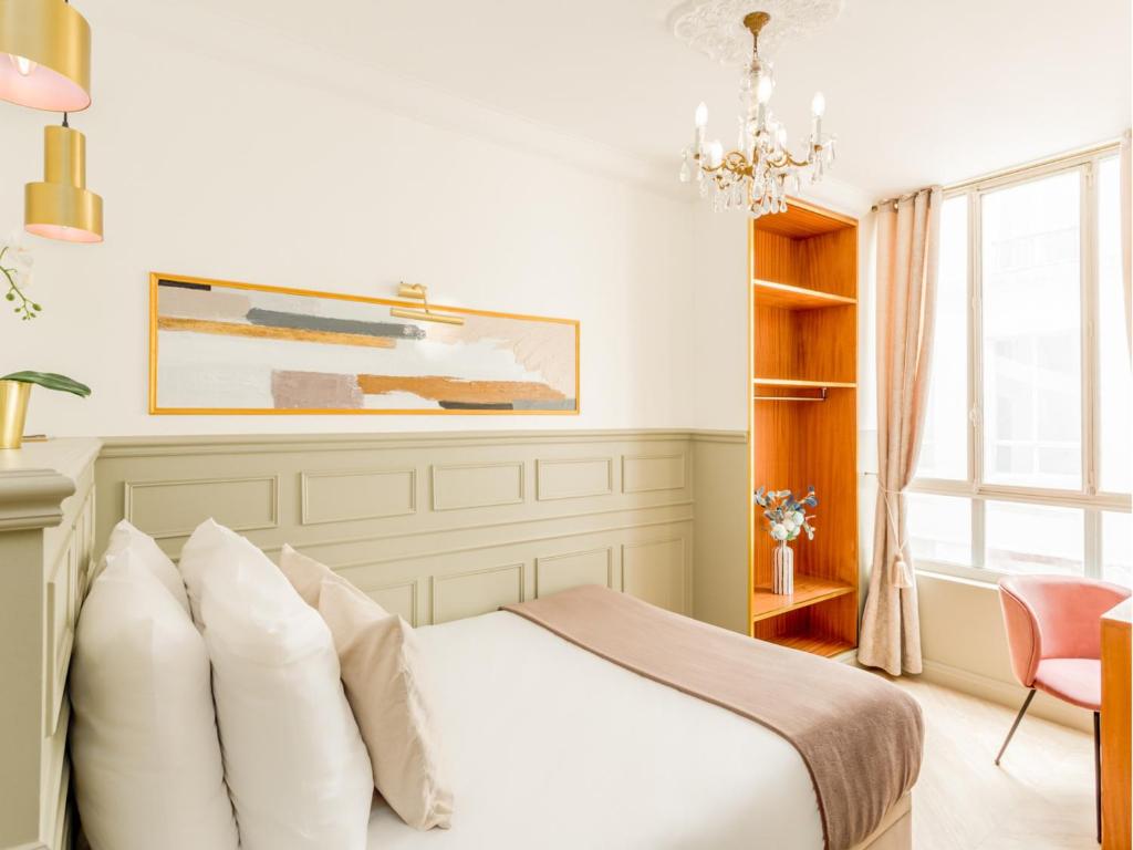 Merveil - Luxury Suite - Louvre - Rousseau - 2