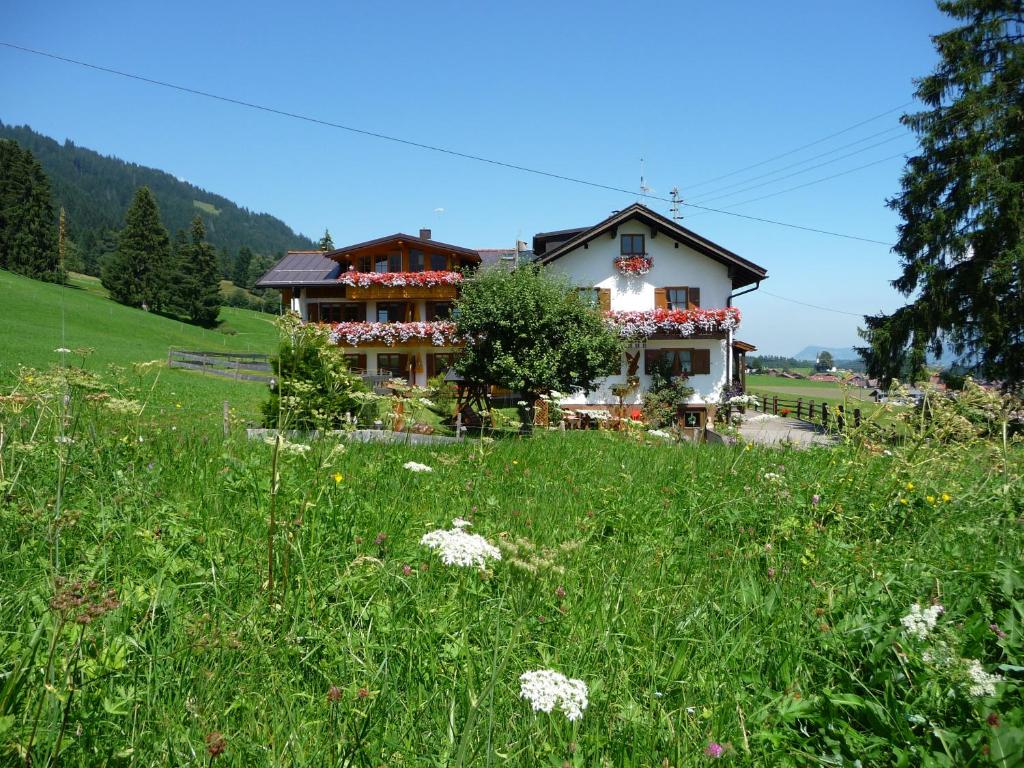 Ferienwohnungen Tannenhäusel - 1