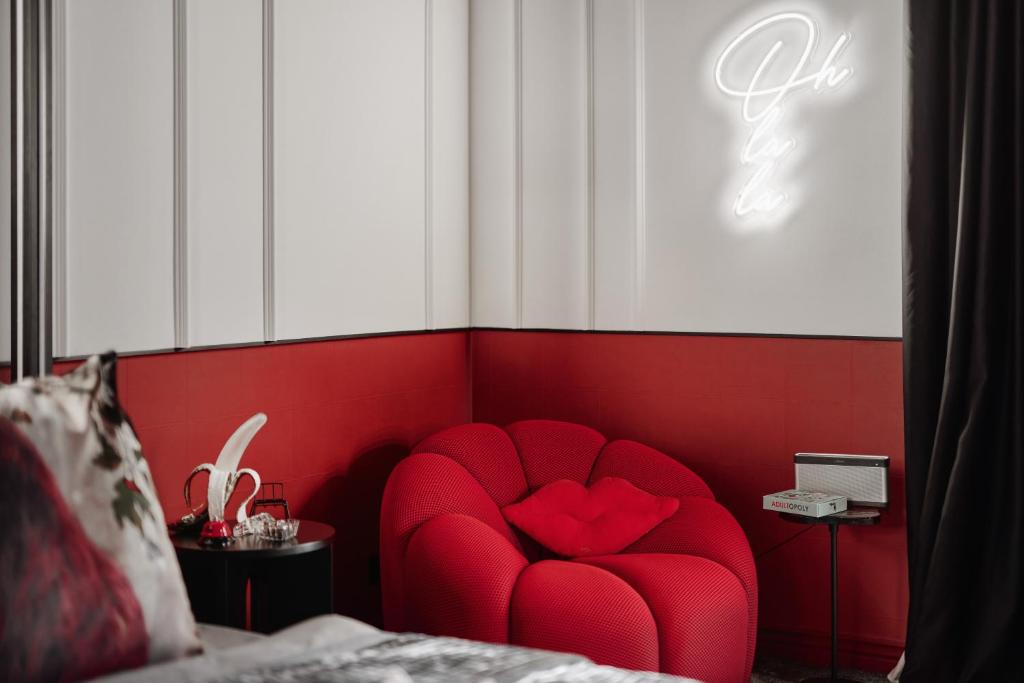 L'Amour Suite - romantic getaway - 5