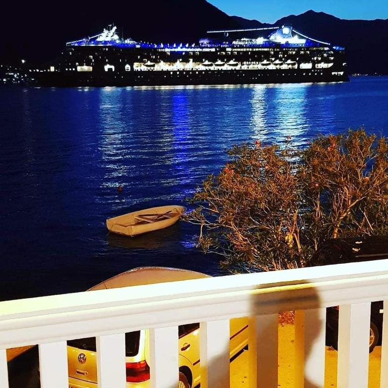 Montenegro Apartments - Private Beach - 3