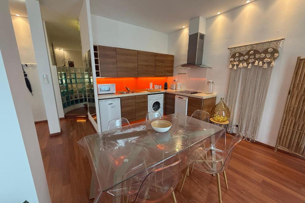 REF 1988 -Charming apartment in the center of Cannes - 2