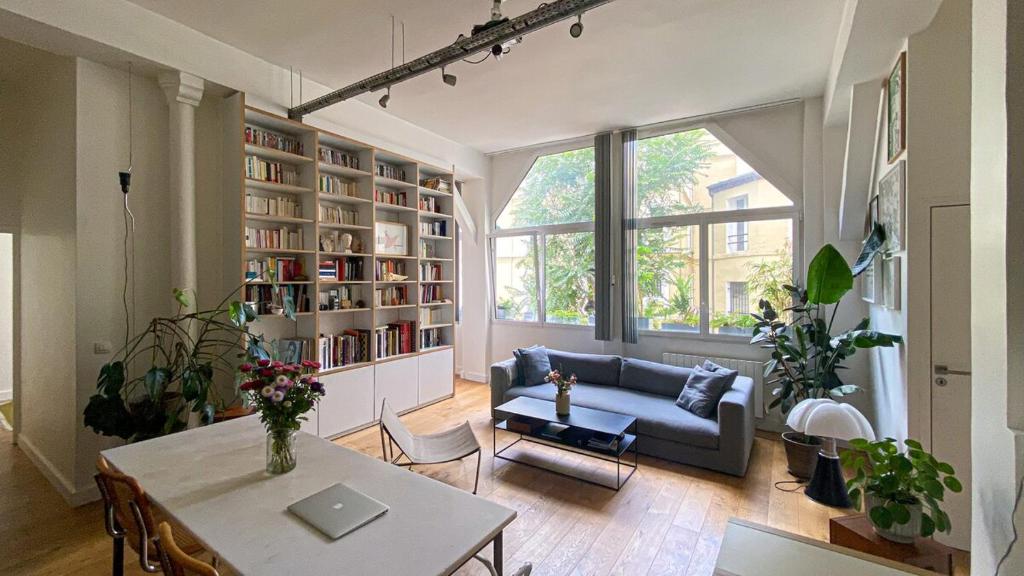 Quiet and bright loft - 4