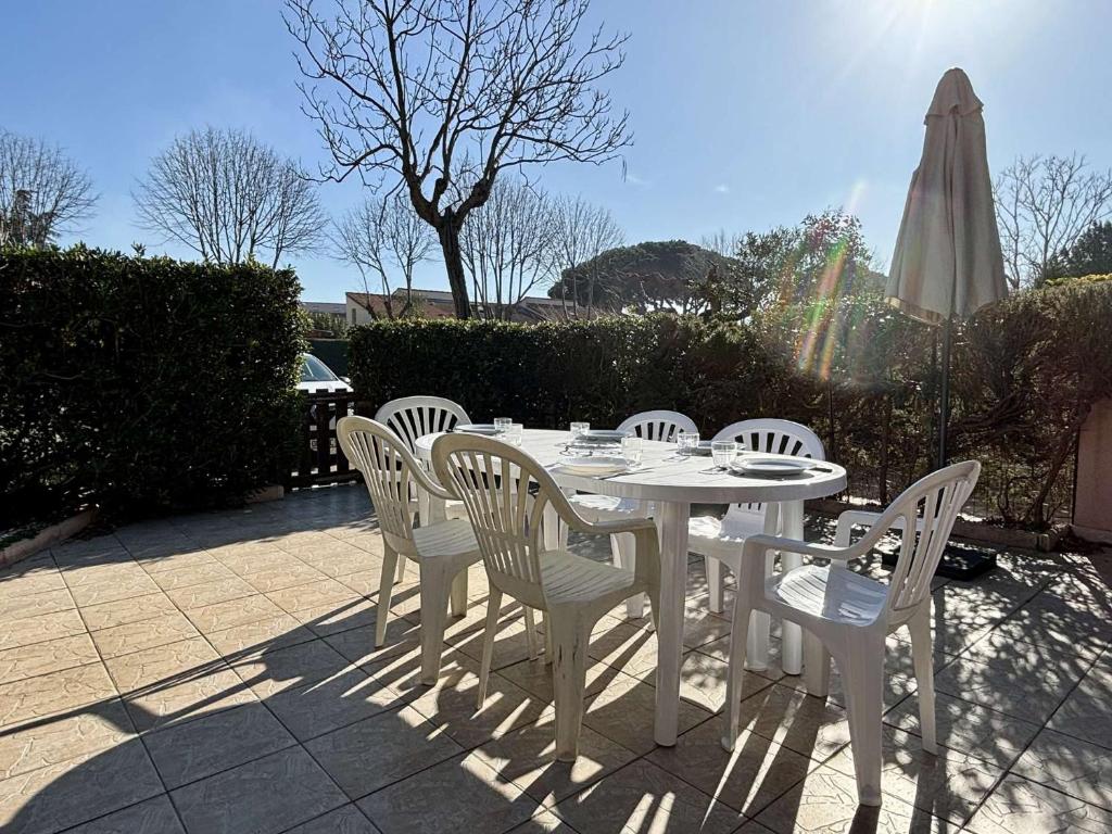 Maison 2 pièces mezzanine dans résidence avec piscine 6 couchages AR440-072 - 3