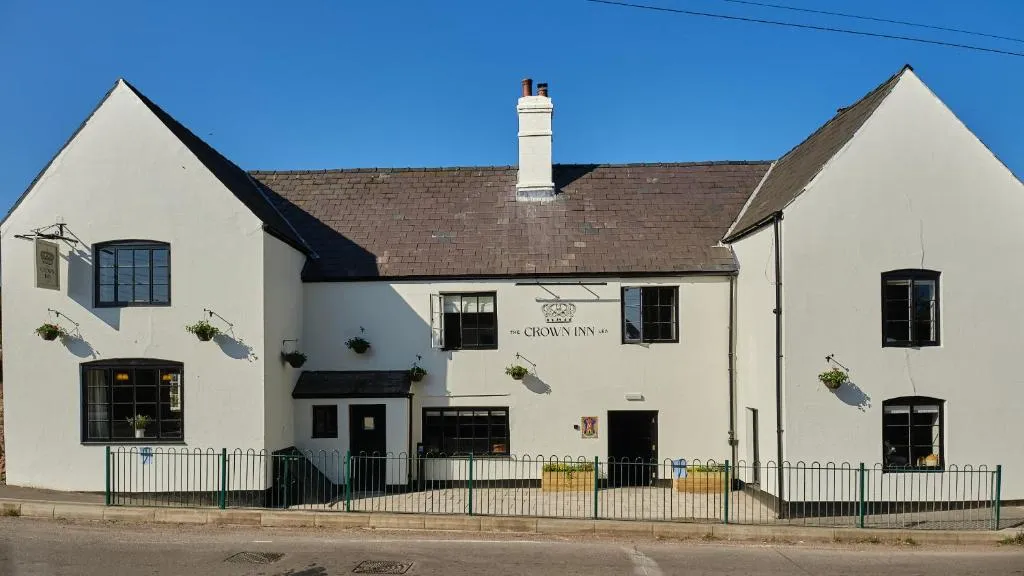 The Crown Inn Lea, hotel in Lea