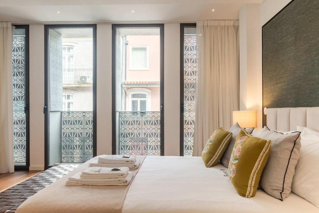 Liiiving in Porto - The Prestige Apartment 1F, Porto